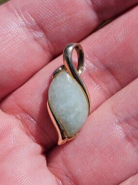 14K Yellow Gold White Jadeite Swirl Curved Marquise Pendant Charm 23x11mm